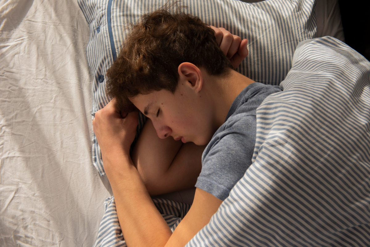 Consult a Sleep Specialist in Delhi for Teen Sleep Disorders